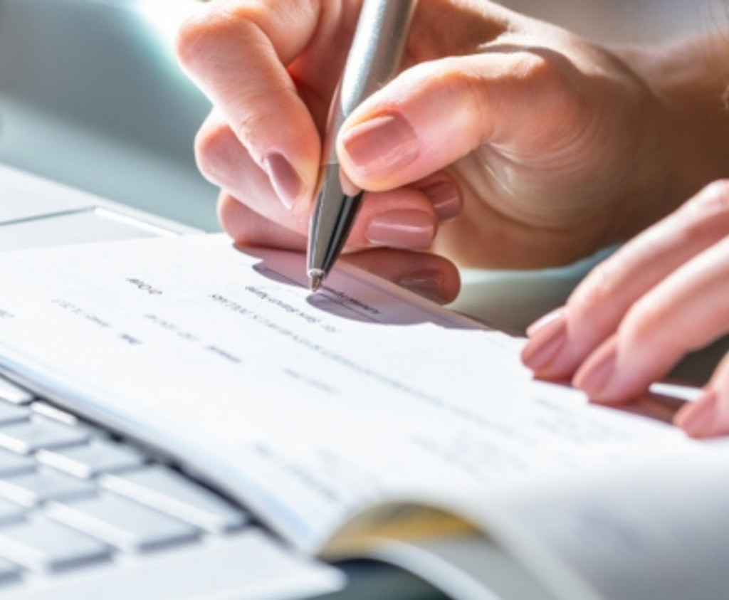 Donate to the Christian Clinic with checks by mail